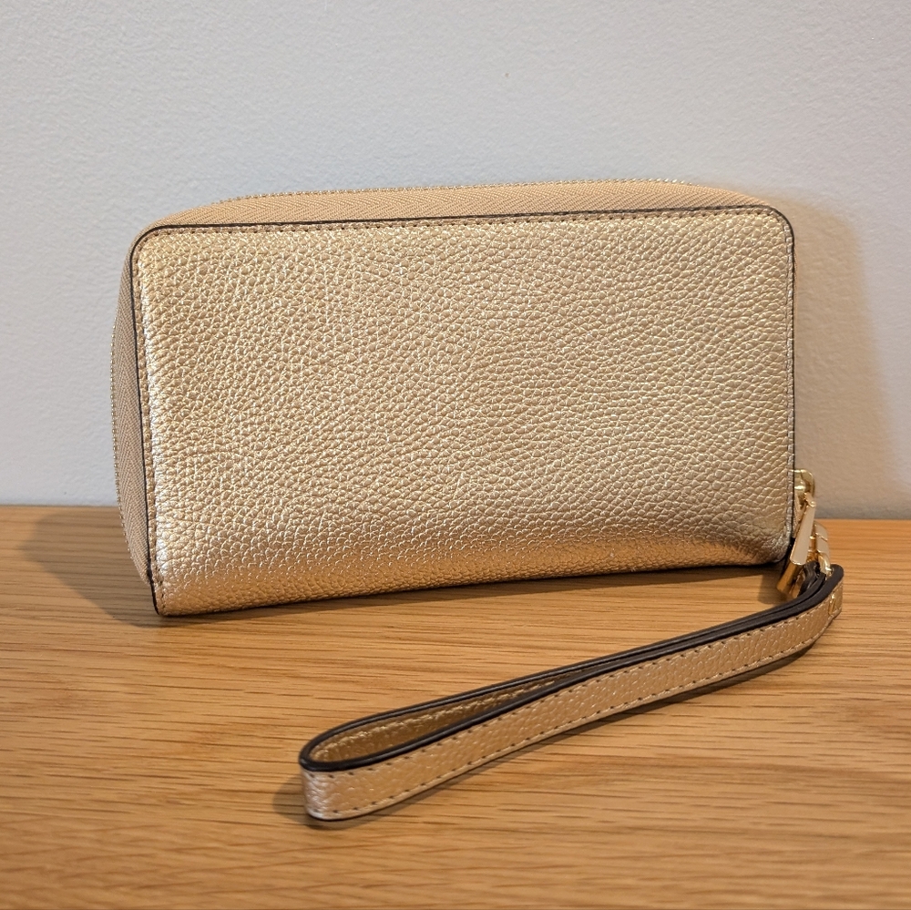 EUC Michael Kors Large Metallic Leather Wristlet Wallet - Picture 3 of 6